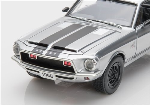 Amazon.co.jp: 1968 Shelby Mustang gt-500kr Road Signature Diecast